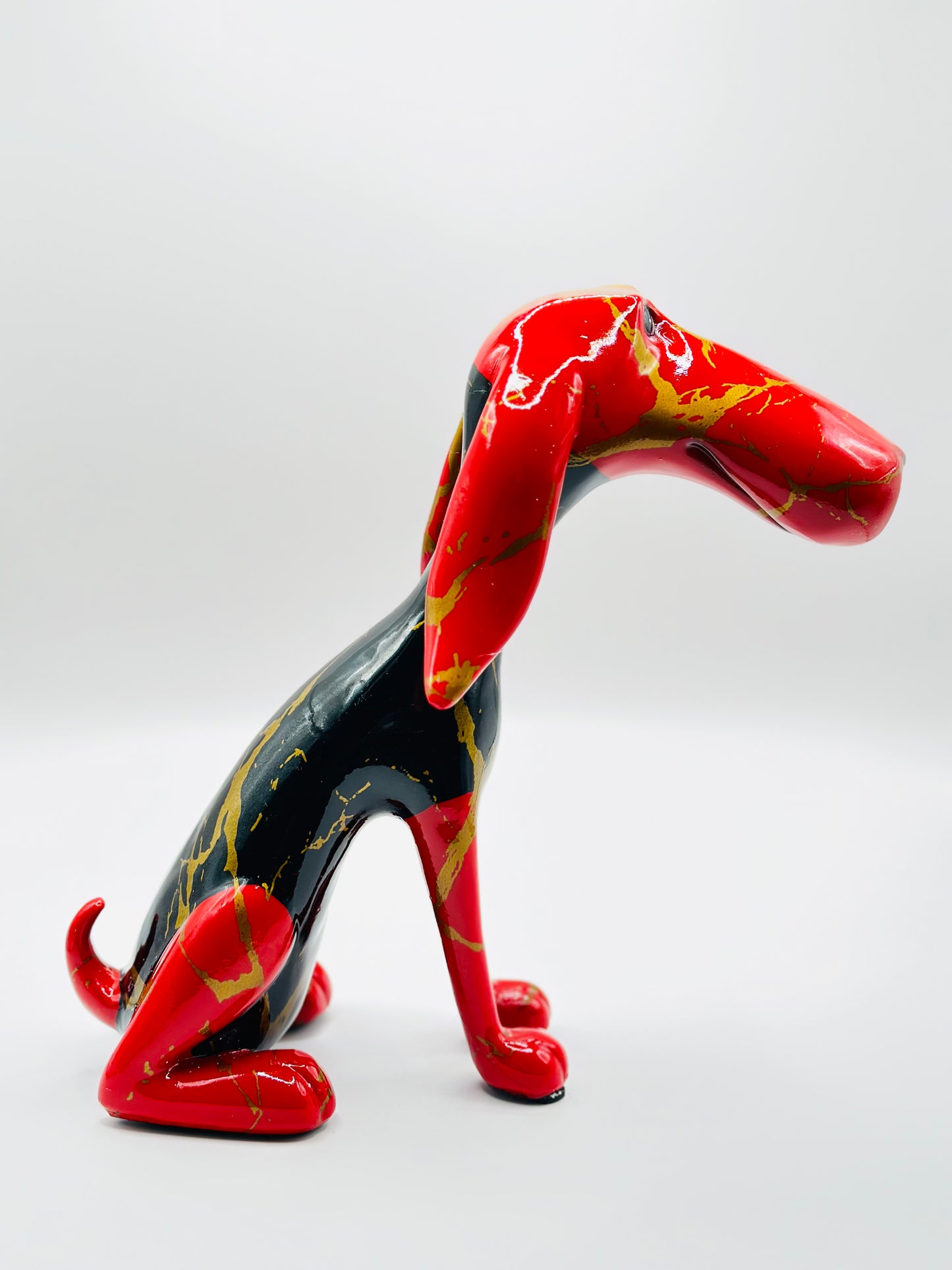 Abstract Dachshund Dog Statue – 22 cm Modern Resin Sculpture with Golden Texture for Home & Office Décor | Nestora Arts