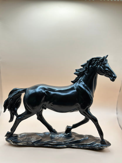 Horse Resin Statue – 27.5 cm Elegant Equestrian Figurine for Home & Office Décor | Nestora Arts