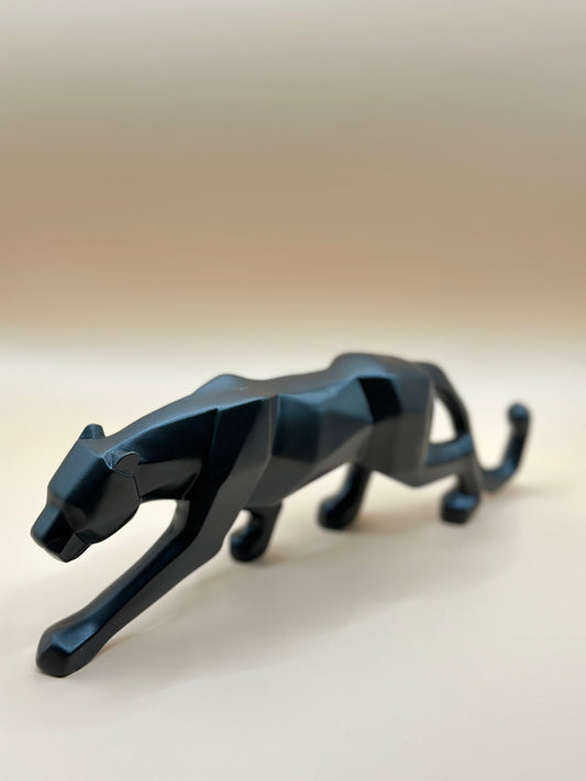 Geometric Leopard Statue – 24.5 cm Modern Resin Animal Ornament for Home & Office Décor | Nestora Arts
