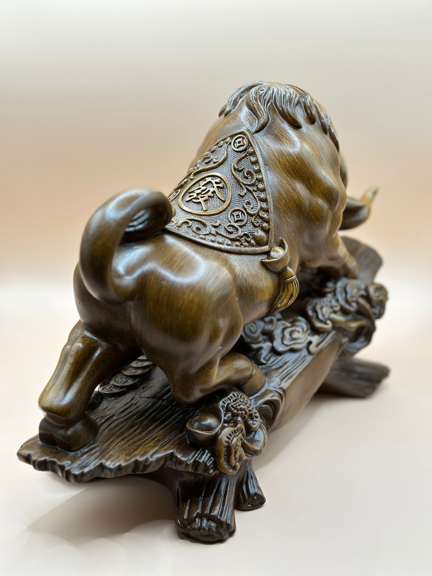 Faux Grain Resin Bull Figurine – 48 cm Handcrafted Sculpture for Office, Wealth & Luxury Home Décor | Nestora Arts