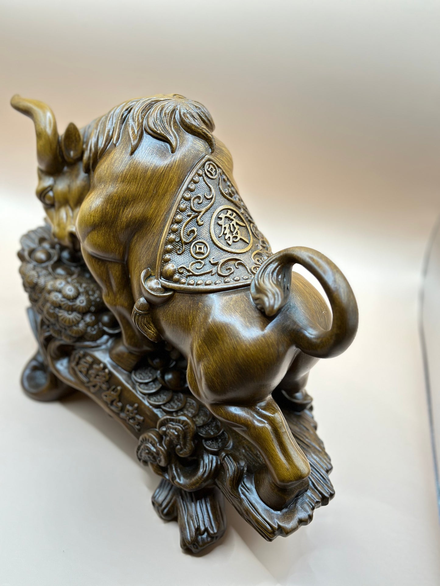 Faux Grain Resin Bull Figurine – 48 cm Handcrafted Sculpture for Office, Wealth & Luxury Home Décor | Nestora Arts