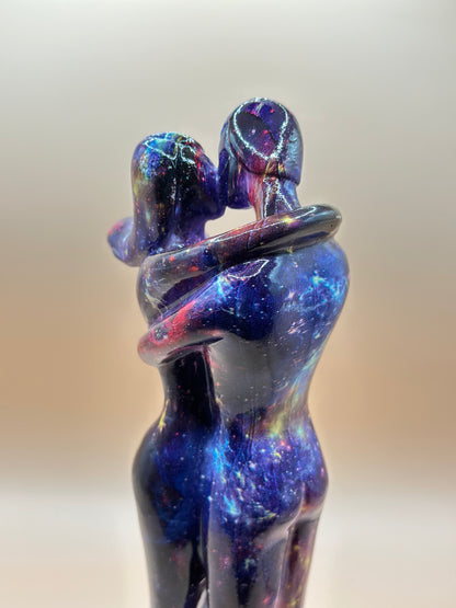 Romantic Couple Sculpture – 26.5 cm Starry Sky Resin Figurine for Home Décor, Wedding & Valentine’s Gifts | Nestora Arts