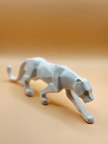 Geometric Leopard Statue – 24.5 cm Modern Resin Animal Ornament for Home & Office Décor | Nestora Arts