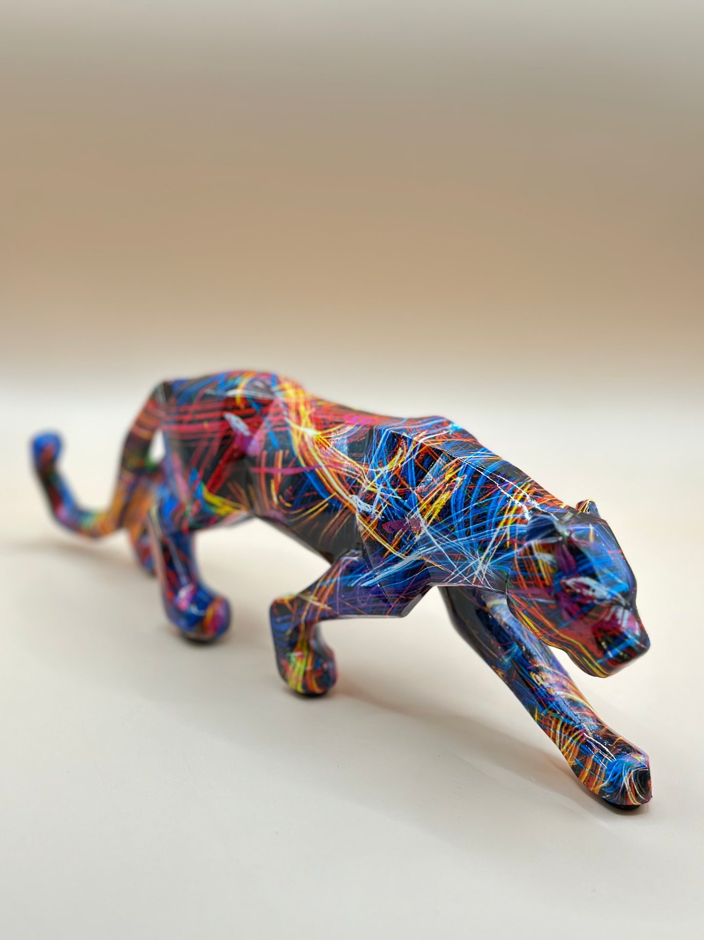 Geometric Leopard Statue – 24.5 cm Modern Resin Animal Ornament for Home & Office Décor | Nestora Arts