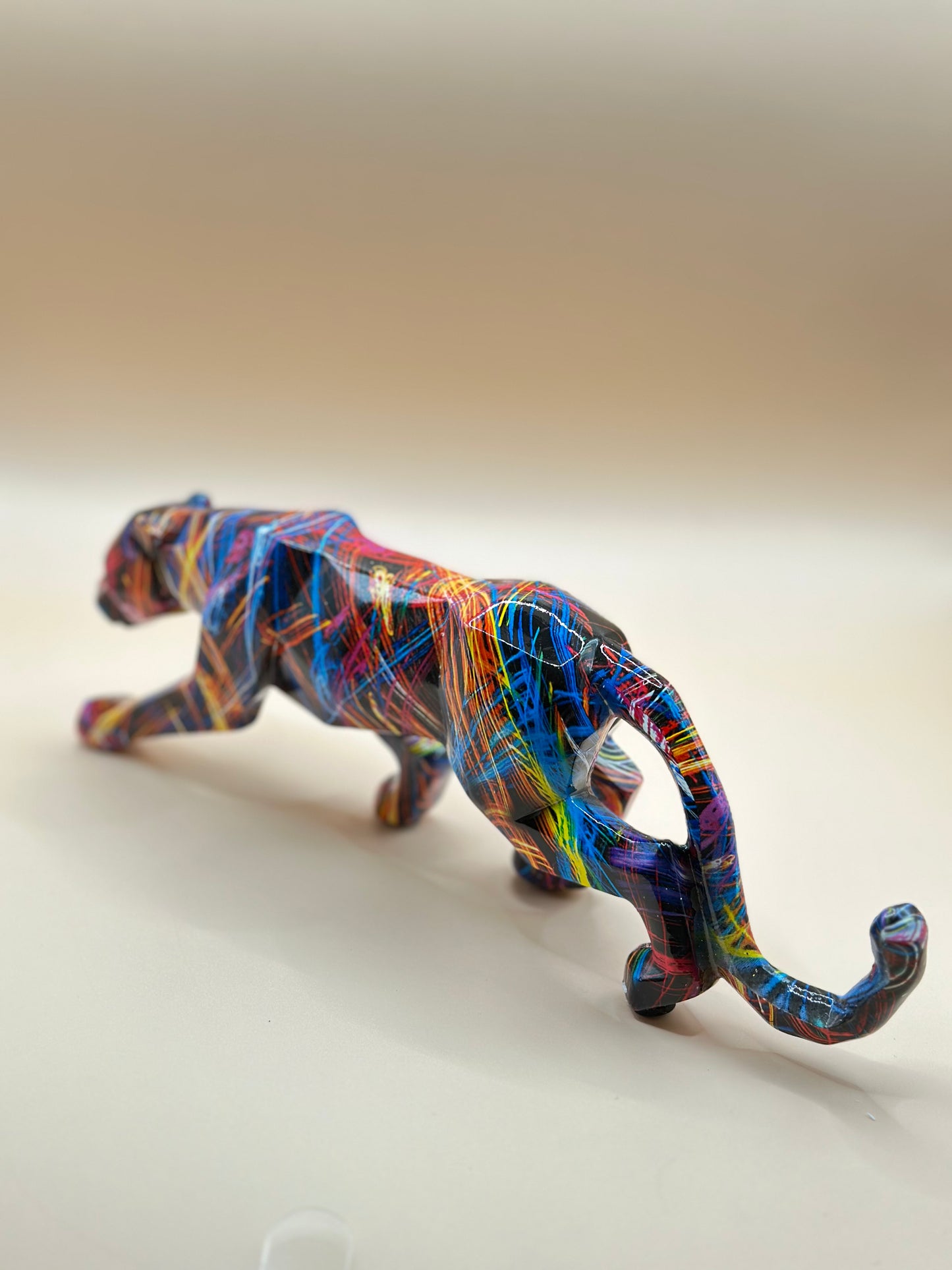 Geometric Leopard Statue – 24.5 cm Modern Resin Animal Ornament for Home & Office Décor | Nestora Arts