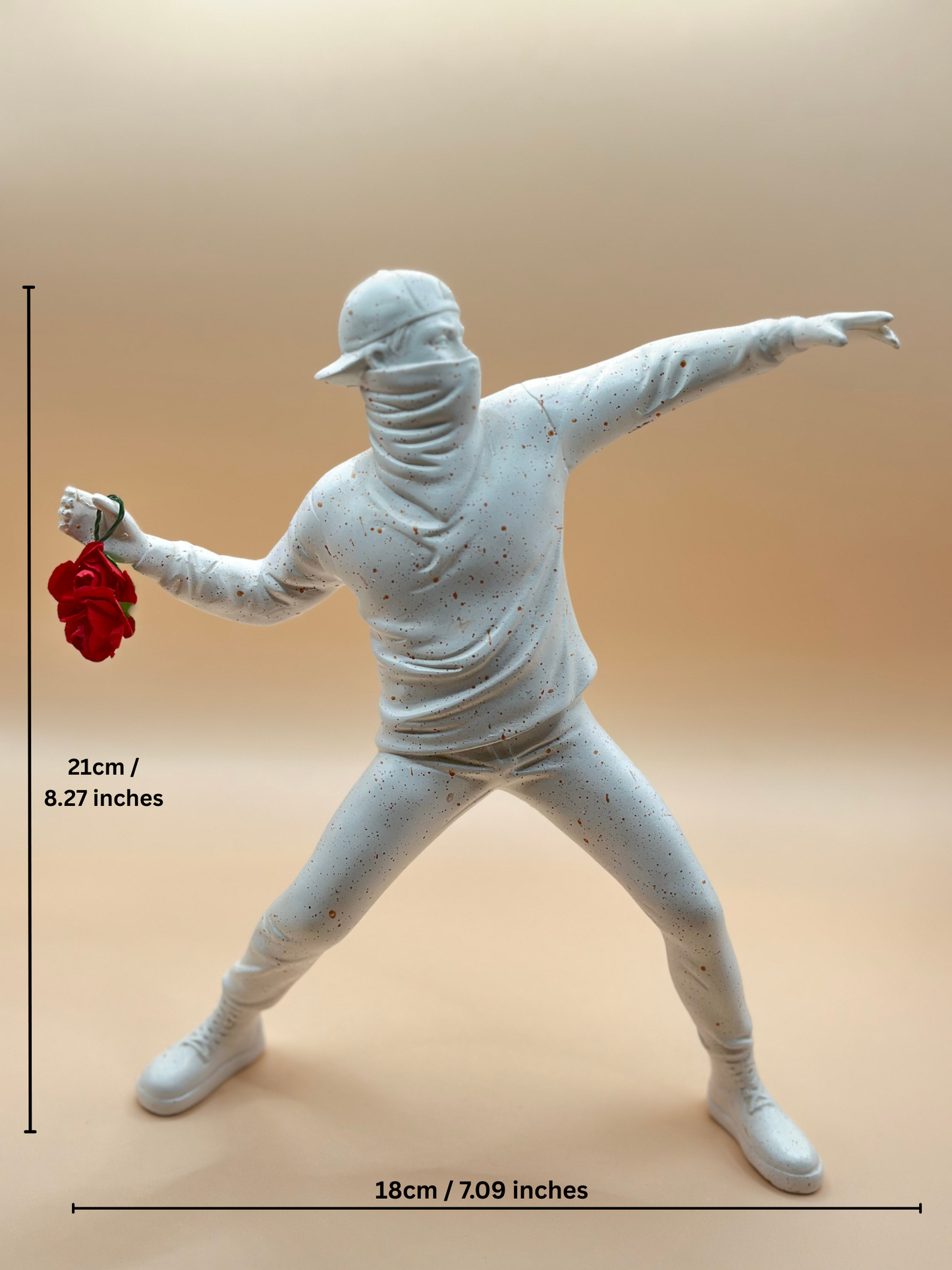 Dynamic Male Athlete Statue with Rose – 21 cm Sports-Themed Sculpture for Home & Office Décor | Nestora Arts